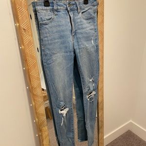 American eagle distressed jeans